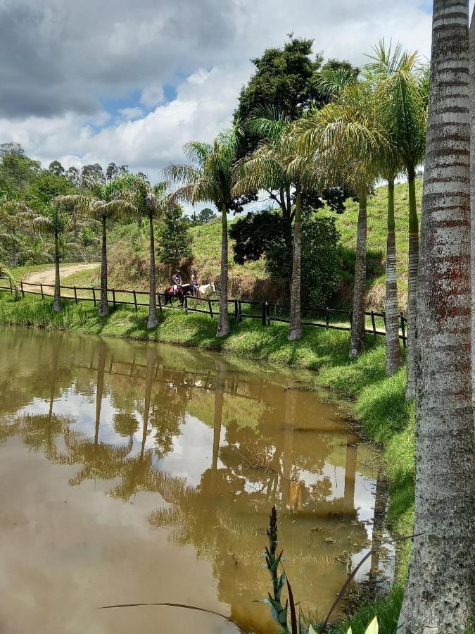 Hotel Fazendão Santa Branca Kültér fotó